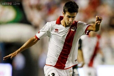 Alberto Bueno's brace gives Rayo Vallecano 2-2 draw at Real Betis