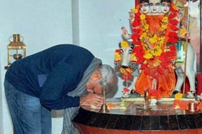 Modi dons denims to keep pace with changing Gujarat