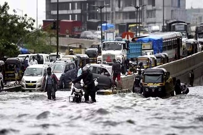 Mumbai Monsoon Mayhem to Continue As 'Heavy to Very Heavy' Rains Predicted; 2 Die, 1 Injured | 10 Points