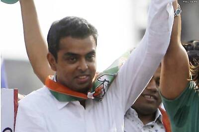 Milind Deora to face Sena, MNS, AAP in South Mumbai
