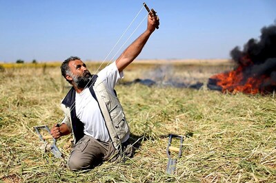 Israeli Troops Wound 13 on Gaza Border, Day After Deadly Protest