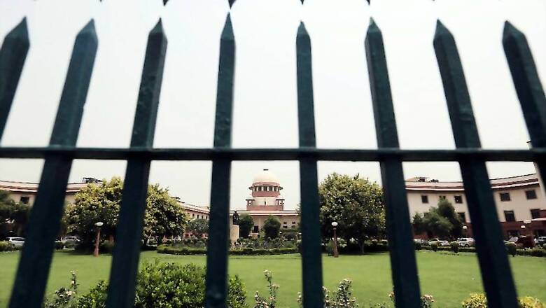Supreme Court Judge in Loya Case Breaks Down During Meeting With CJI