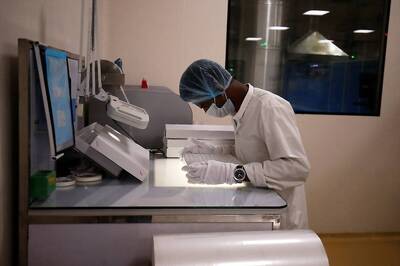 Samples of over 50 UK Returnees Undergoing Genome Sequencing Amid New Virus Strain Scare