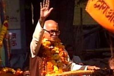 Muslim cops ousted from Advani motorcade | Top cop explains