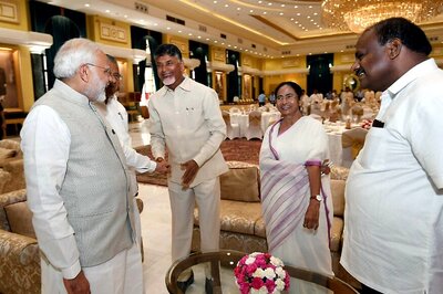 PM Modi Calls for 'Cooperative Federalism' as Delhi Deadlock Clouds NITI Aayog Meet