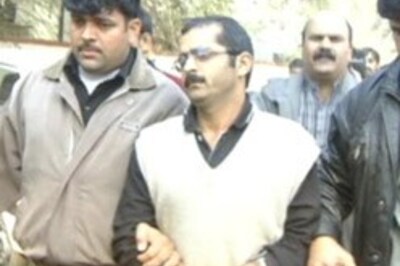 SC cautions govt against sitting on mercy pleas