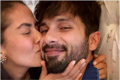 Shahid Kapoor Posts Close-up of Mira Rajput Kissing His Cheek, Fans are Feeling the Love