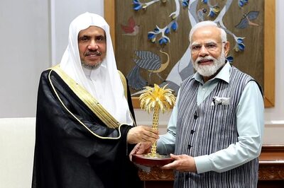 Muslim World League Secretary-General Al-Issa Meets PM Modi