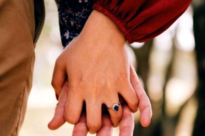 China's 'Street Girlfriends' Trend— A New Way To Get Hugs, Kisses And Company