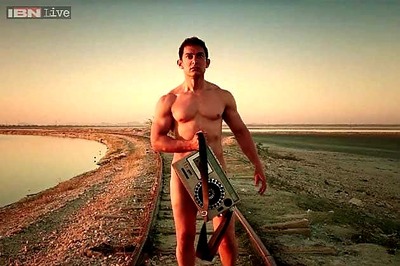 'PK'  controversy: Bajrang Dal vandalize two theatres in Ahmedabad