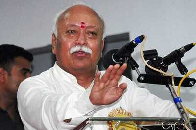 Gau Rakshaks Work Under Law, Says RSS Chief Mohan Bhagwat