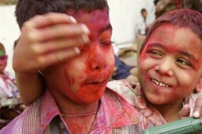 Hindus, Muslims come together to celebrate Holi