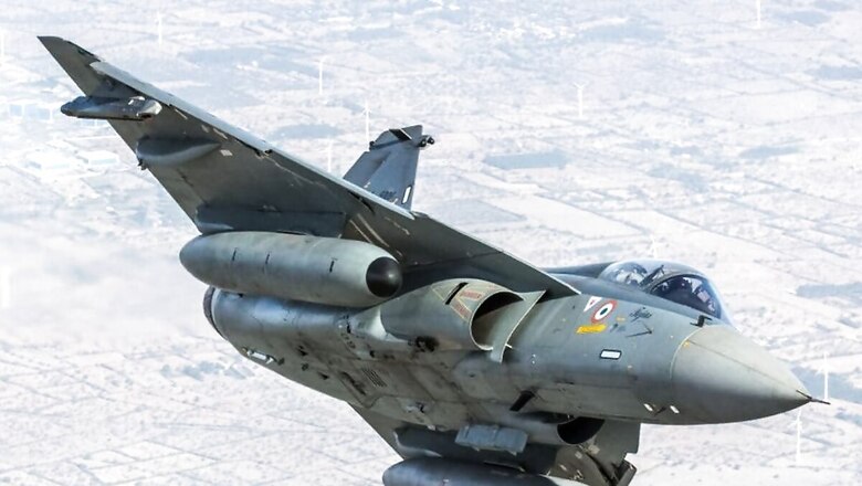 LCA Tejas and Its Future Variants Will Form Mainstay of IAF: Defence Ministry