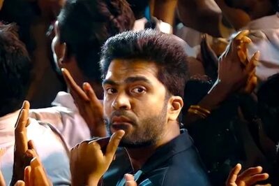 Superstar Rajinikanth Dials Venkat Prabhu, Congratulates Him on Success of Maanaadu