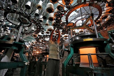 India's Manufacturing Growth at 15-month Low in August: Report