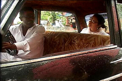 Illegal Pune-Mumbai cabs fleece passengers