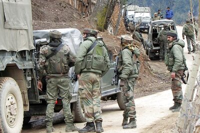 Three Army Jawans, Two Policemen Killed in Encounter With Militants in Kupwara