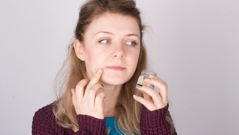 How to Use Petroleum Jelly for Beauty Uses
