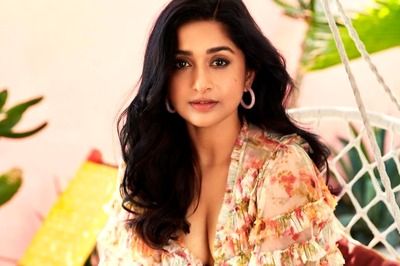 Actress Meera Jasmine Looks Ravishing In This Ruffled Floral Maxi Dress