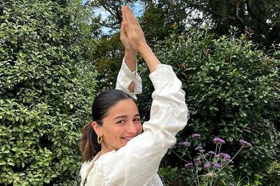 Alia Bhatt Recreates Iconic Gangubai Pose To Celebrate National Award Win, Pens Note For Kriti Sanon