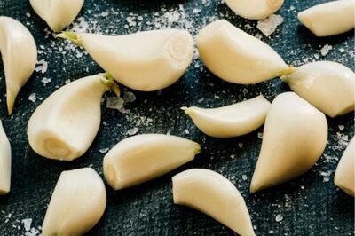Follow This 10-Minute Rule While Cooking to Preserve Health Benefits of Garlic