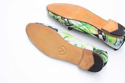 How to Paint Soles of Shoes