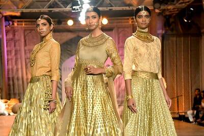 Diwali 2016: Ditch The Usual Colours and Opt For Monotones, Pastels To Jazz Up Your Attire