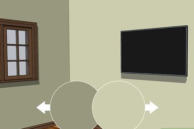 How to Decorate a Wall Behind a TV Stand