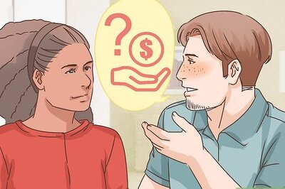 How to Split Expenses As a Couple