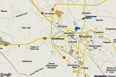 Five Maoists surrender with arms, pledge to lead normal life