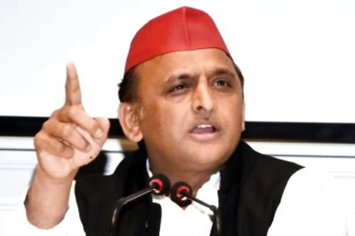 Akhilesh Asks Cong to Support Regional Parties in Defeating BJP