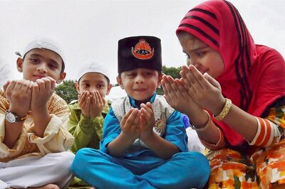 Eid-ul-Fitr to be Celebrated Across India Today, Wishes Flood Twitter