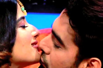 Yeh Teej Badi Hai Mast Mast: Abhira And Armaan's Sweet Kiss Is Breaking The Internet And How