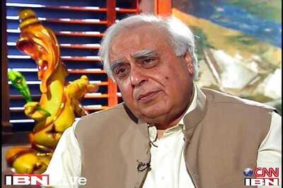 Kapil Sibal hails 'historic' Land Acquisition Bill