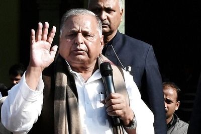 Mulayam Singh Yadav May Drop in on Oppn Bigwigs at Mega Meet; All Eyes on Mayawati Now