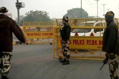 Farmers' Stir: Ahead of 'Black Day' Protest, Delhi Police Warns Against Gatherings During Lockdown