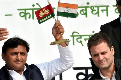 Akhilesh Proposes Joint Candidate Against PM Modi in 2019, Congress Non-Committal