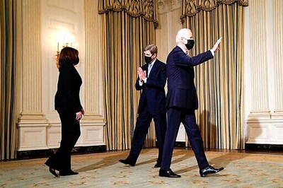 Biden, Japan PM Discuss China Action Near Senkaku Islands