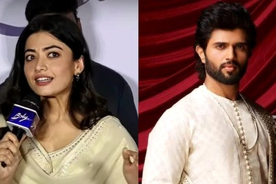 Rashmika Mandanna Swiftly IGNORES Vijay Deverakonda's Fans Calling Her 'Vadina' aka Bhabhi; Watch