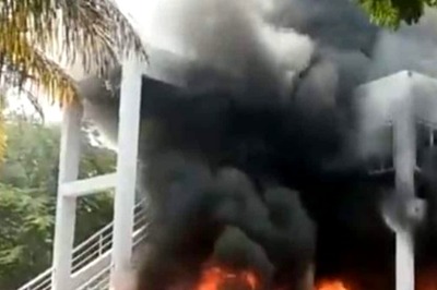 On Cam | Maratha Quota Protesters Set NCP MLA Prakash Solanke's House in Beed  On Fire