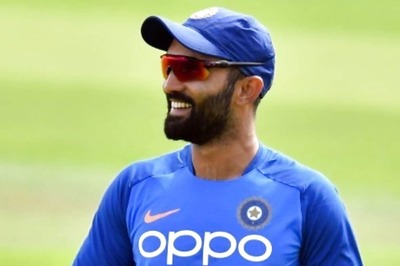 'A Little Too Luxurious for us Today': Dinesh Karthik Shares Hilarious Airport Video Featuring Legendary Commentators