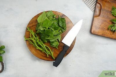 How to Steam Fresh Spinach in the Microwave