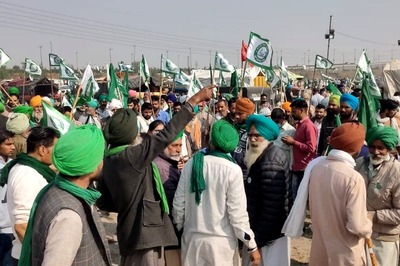 Deadlock Over Agri Laws Persists as Over 30 Farmer Unions Reject Centre's Offer to Shift Protest Site