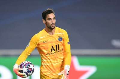 PSG Goalkeeper Sergio Rico in 'Serious' Condition After Horse Riding Accident