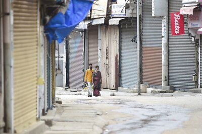 Tamil Nadu Govt Allows Re-opening of Textile Showrooms, Jewelleries in 23 Districts