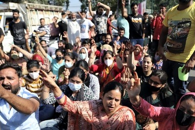 JNU Students' March to Education Ministry Halted By Police; 43 Detained Outside Campus
