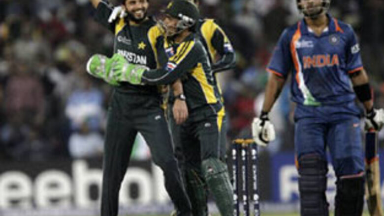 India, Pak trade barbs over cricket