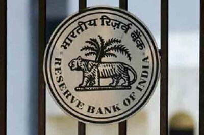 PSBs, foreign banks hit by bad loans: RBI