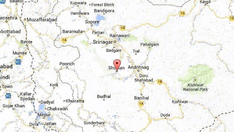 Terrorists attack police party in Kashmir, six injured