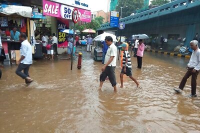 Mumbaikars Told to Stay Indoors as City Braces for Heavy Rains over Weekend